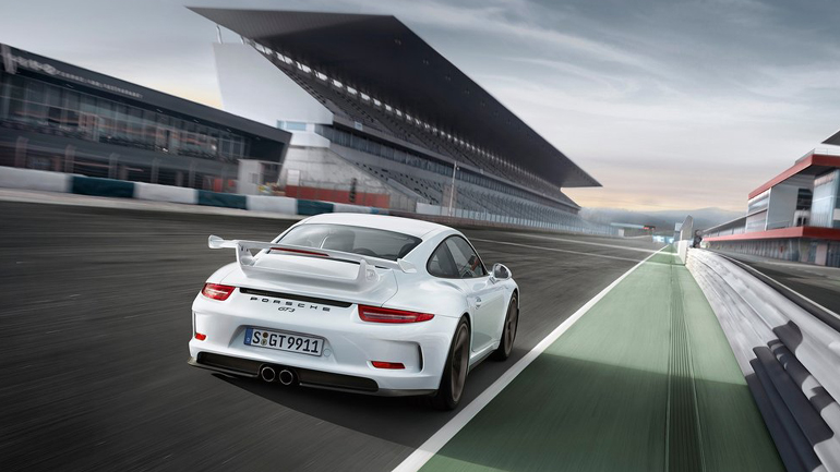 Το μήνυμα της Porsche στη Honda